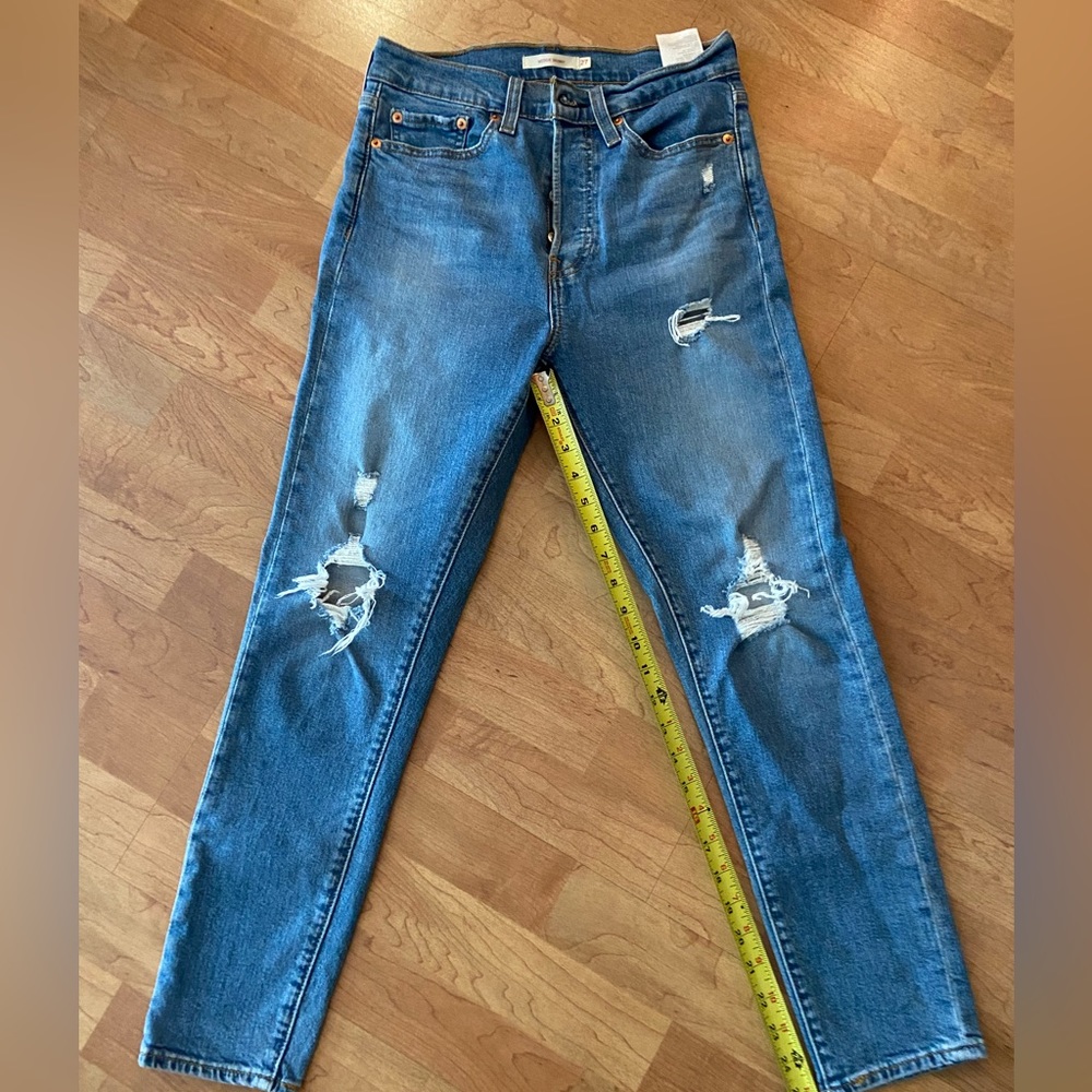 Levis Wedgie Skinny jeans size 27